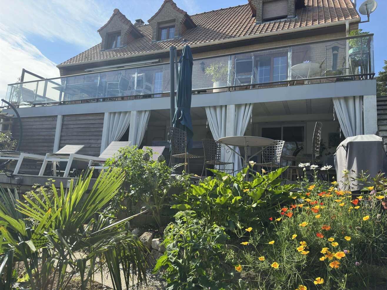 vue arrière de la maison