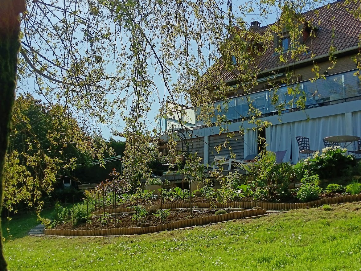 Maison vue du jardin